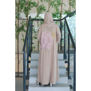 Royal Rovan Jellabiya with 3D Floral Appliqués